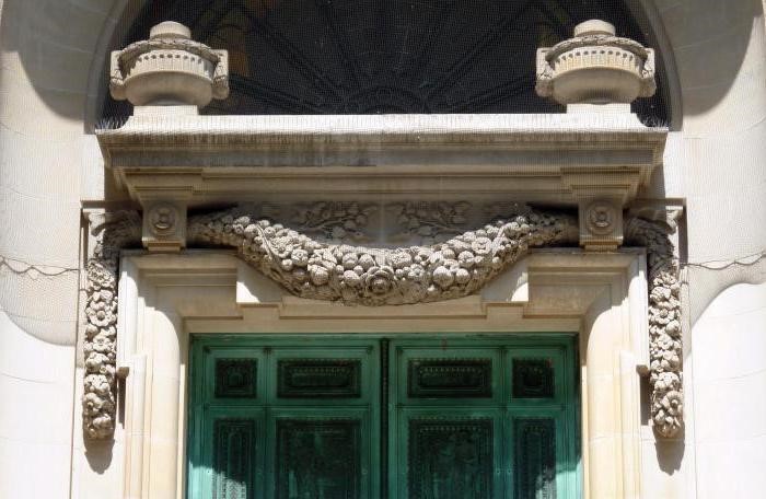 Декор и украшения на фасаде дома фото лепнины 1
