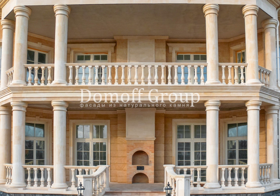 Фото проектов домов с колоннами