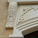 Использование архитектурных и декоративных элементов на фасадах