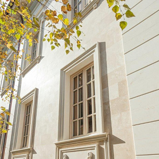 Фасады из камня - Дом охраны в Барвихе - Травертин - стиль Шато, Классический, Французский