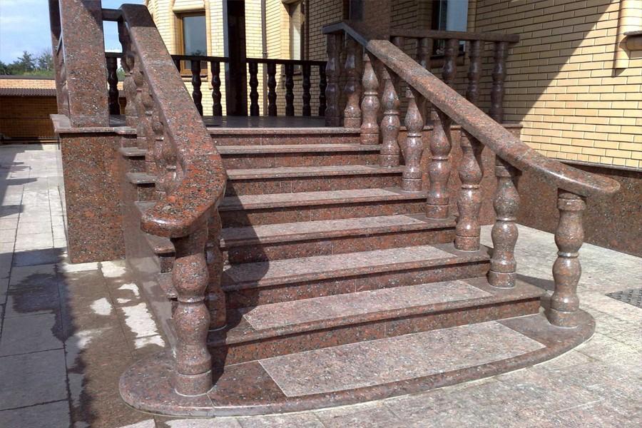 Ступени из гранита - новаторство в камне